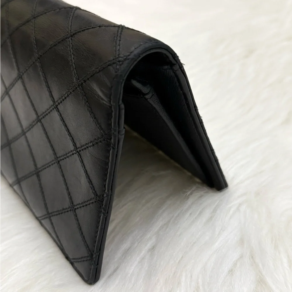 CHANEL - BICOLORE BLACK QUILTED LEATHER LONG BIFOLD WALLET